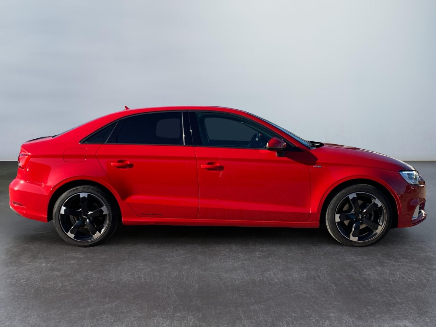Audi A3 Limousine 1.5 TFSI S-Line sport s-tro *SHZ*PD