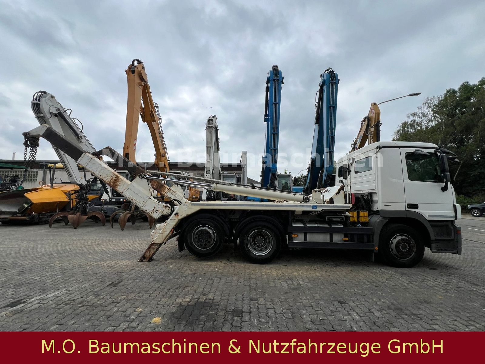 Fahrzeugabbildung Mercedes-Benz Actros 2541/Klima/3 Achser/6x2/TÜV NEU