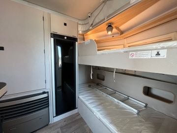 Fahrzeugabbildung HYMER / ERIBA / HYMERCAR Eriba Touring 560  - Urban -Sie sparen: 3.014€!