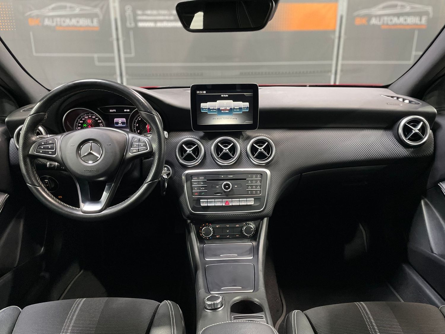 Fahrzeugabbildung Mercedes-Benz A 180 Urban #Sport#LED#Tempo.#Leder