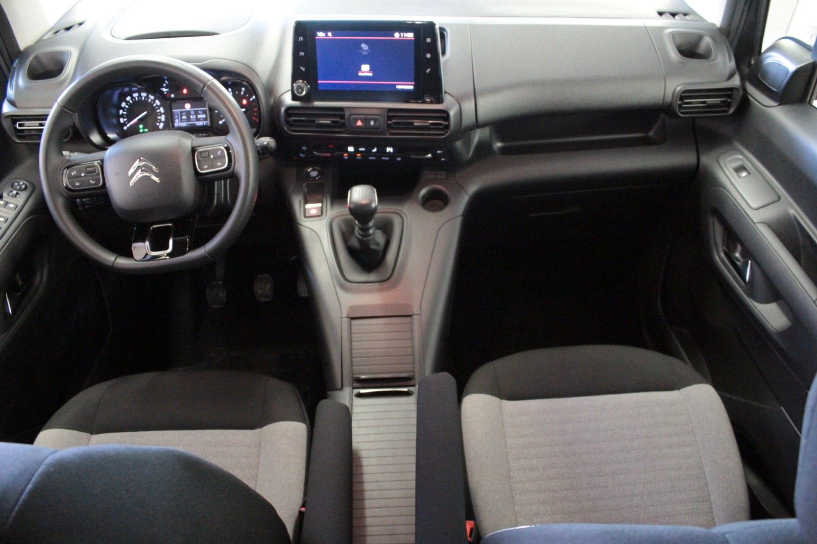 Fahrzeugabbildung Citroën Berlingo Kombi , 1.2 PureTech 110 2  Schiebtüren