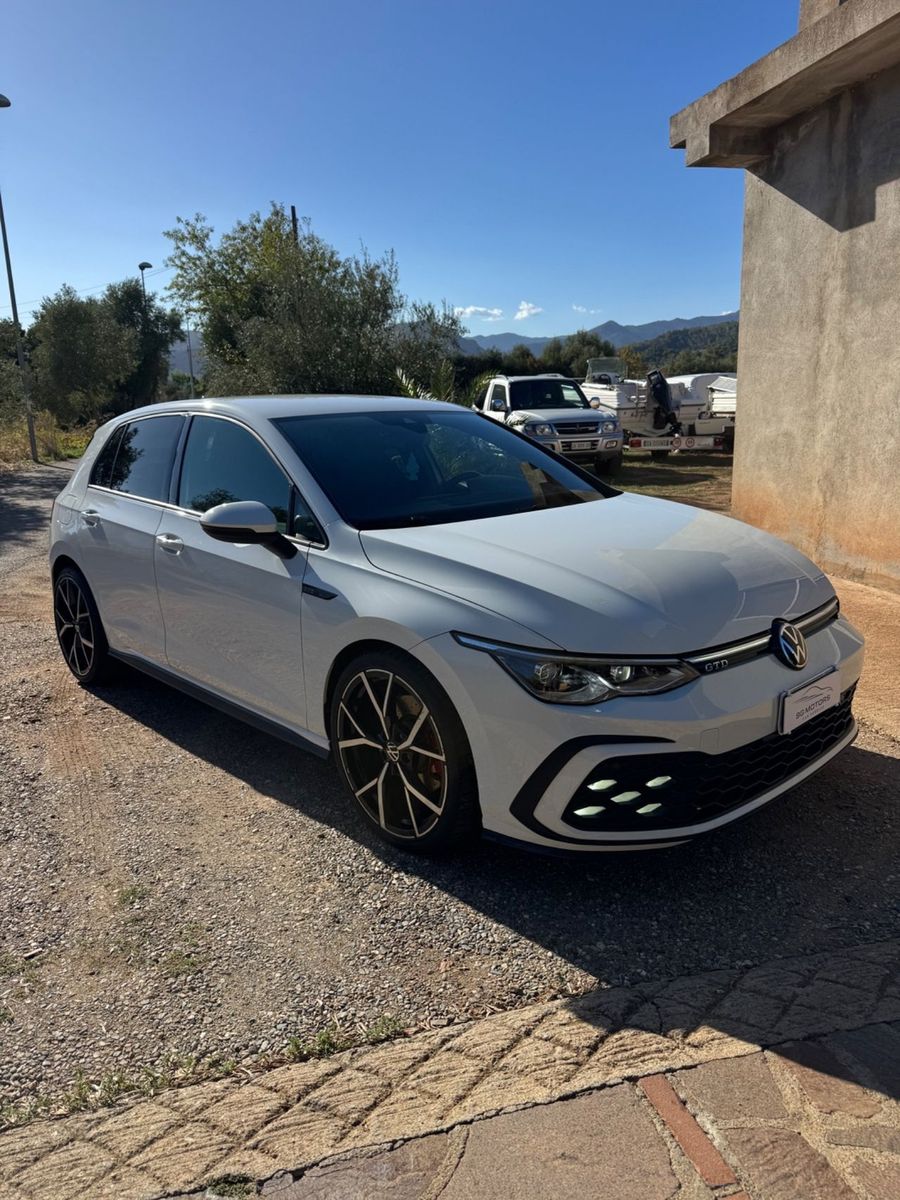 Volkswagen Golf VIII 2.0 tdi GTD imagem 2