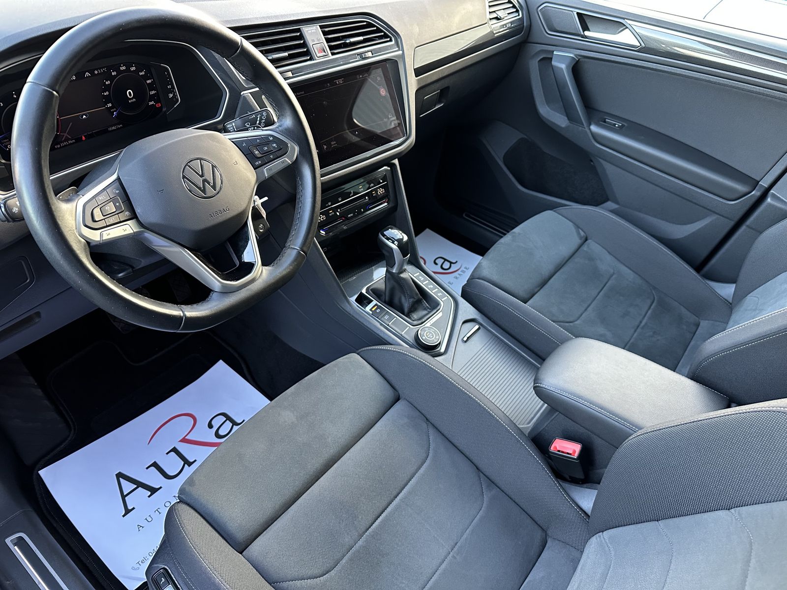 Fahrzeugabbildung Volkswagen Tiguan 2.0 TSI Elegance 4M NAV+LED+KAMERA+19ZOLL
