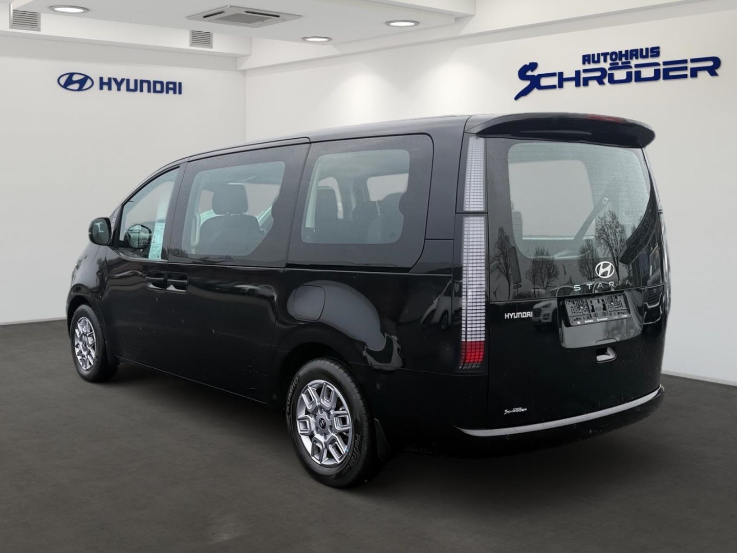Fahrzeugabbildung Hyundai STARIA Trend Hybrid 1.6 T-GDI 9-SITZER KAMERA+AC