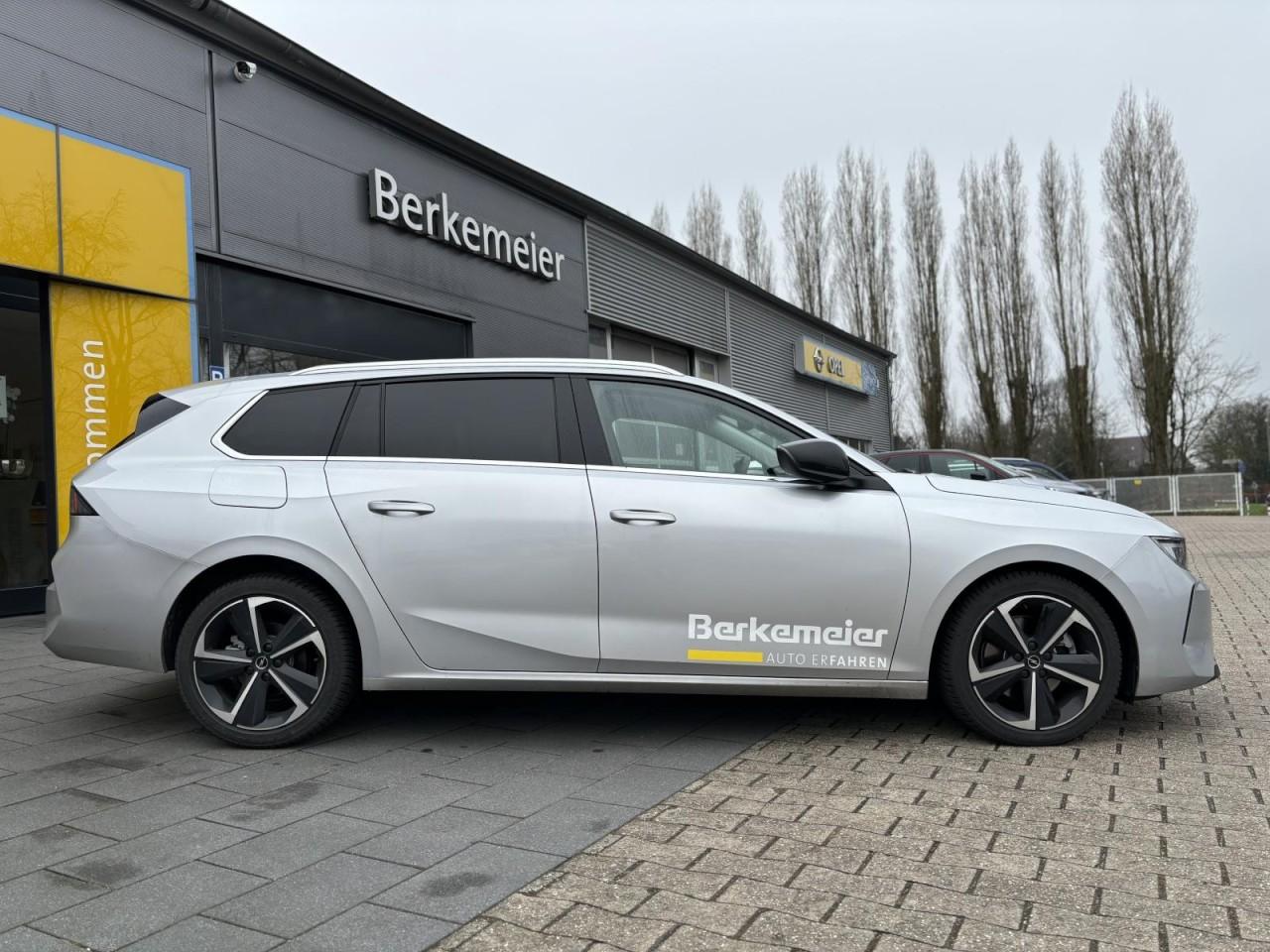 Opel Astra ST Elegance **LED/Navigation/Sitzheizung**