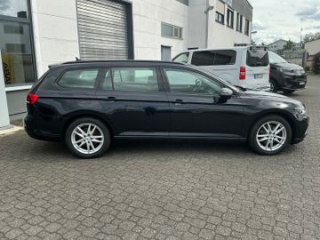 Volkswagen Passat Variant - 3