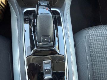 Peugeot 308 Active Pack+Klimaauto+Navi+BT+PDC+Schaltw.
