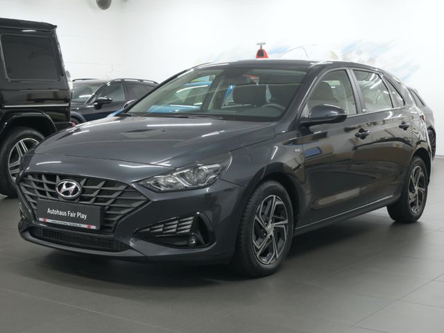 Hyundai i30 Select Mild-Hybrid Carplay/Kamera/UNFALLFREI