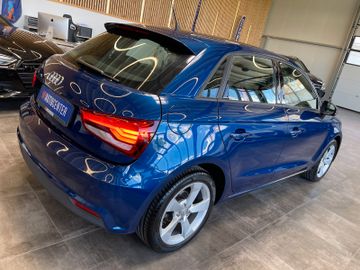 Audi A1 Sportback sport Aut.*1.HAND*BI-XENON*NAVI*PDC