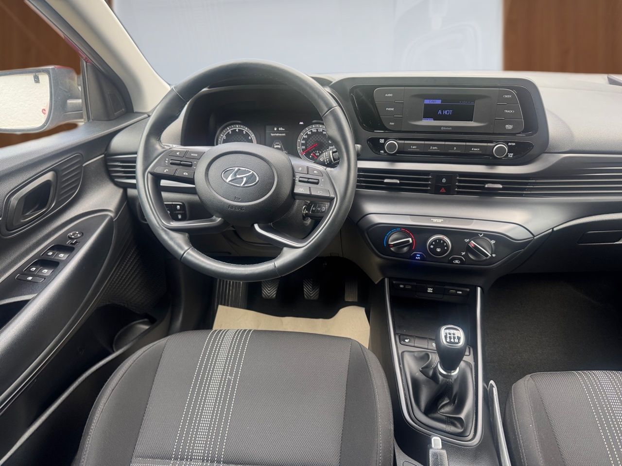 Fahrzeugabbildung Hyundai i20 SELECT *SIH*LHZ*PTS HINTEN*KLA*DAB*