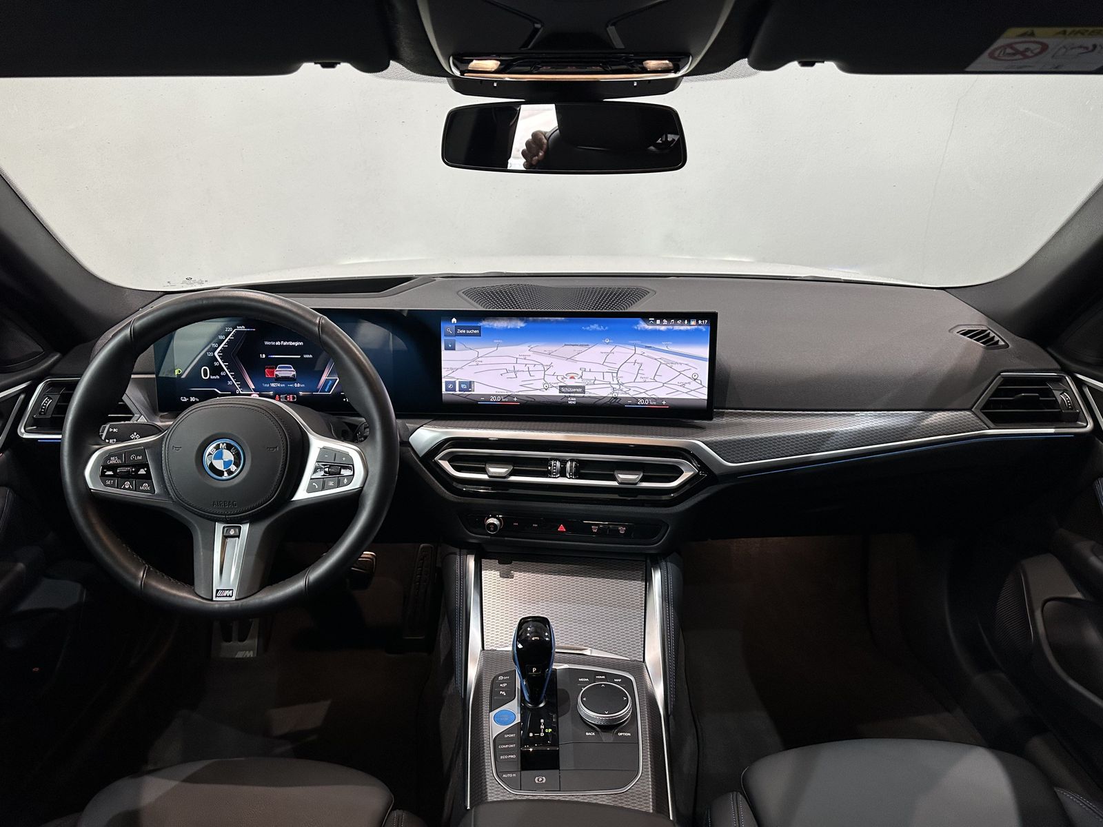 Fahrzeugabbildung BMW i4 eDrive35 Gran Coupé M Sport AHK HiFi