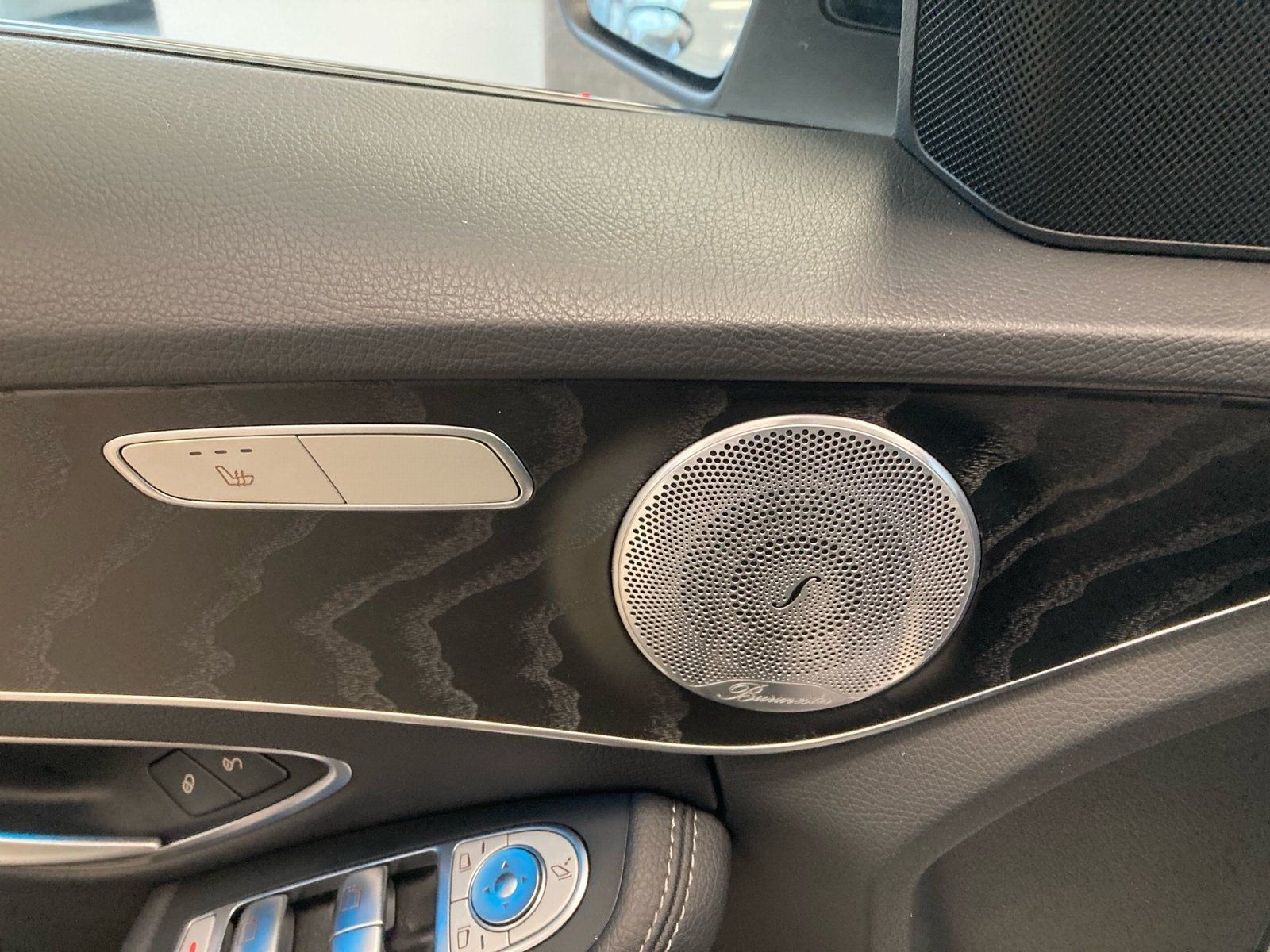 Fahrzeugabbildung Mercedes-Benz C 300 T AMG*LED*Totwink*Burmester*Kamera*Comand*