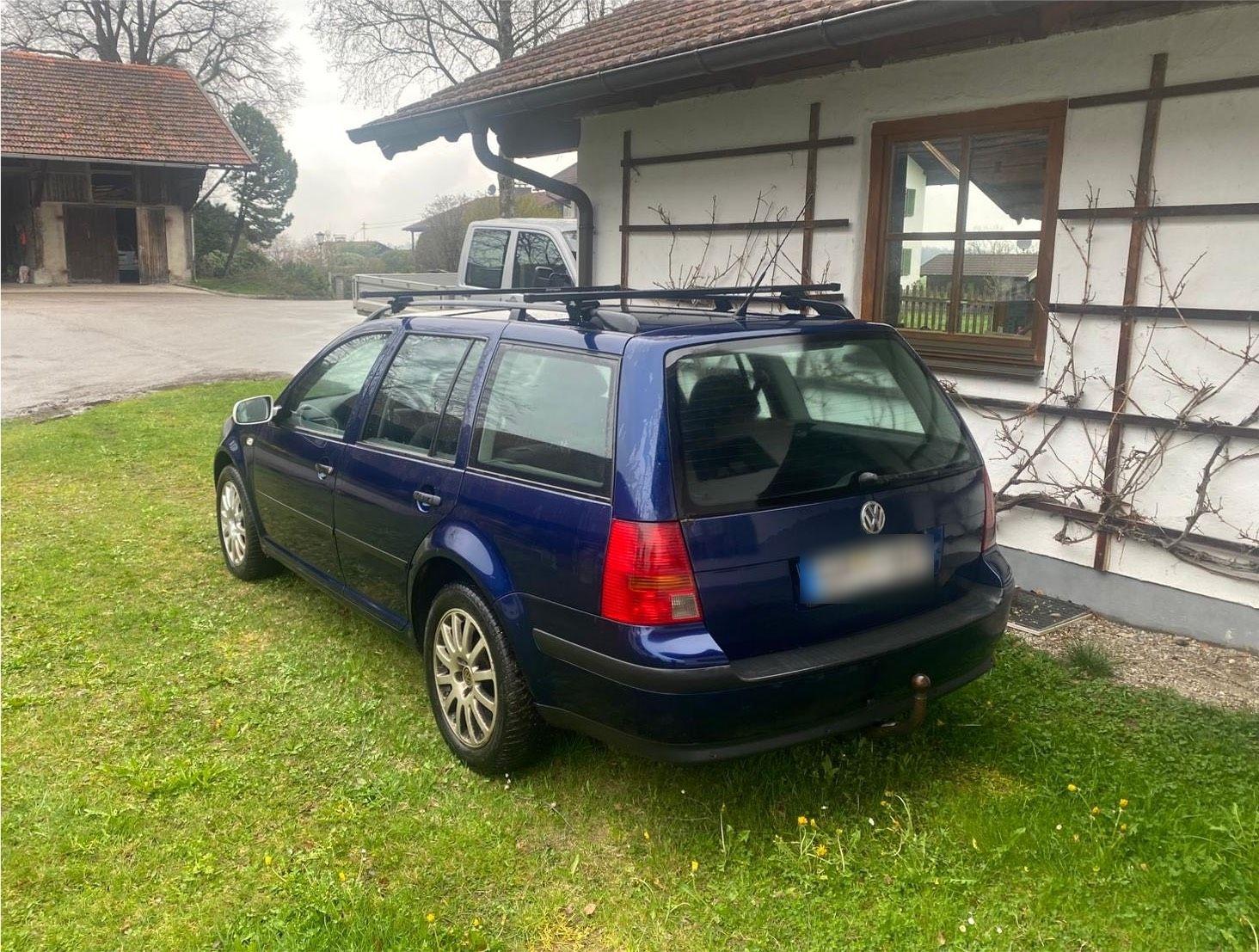 Volkswagen Golf 2005 — interior