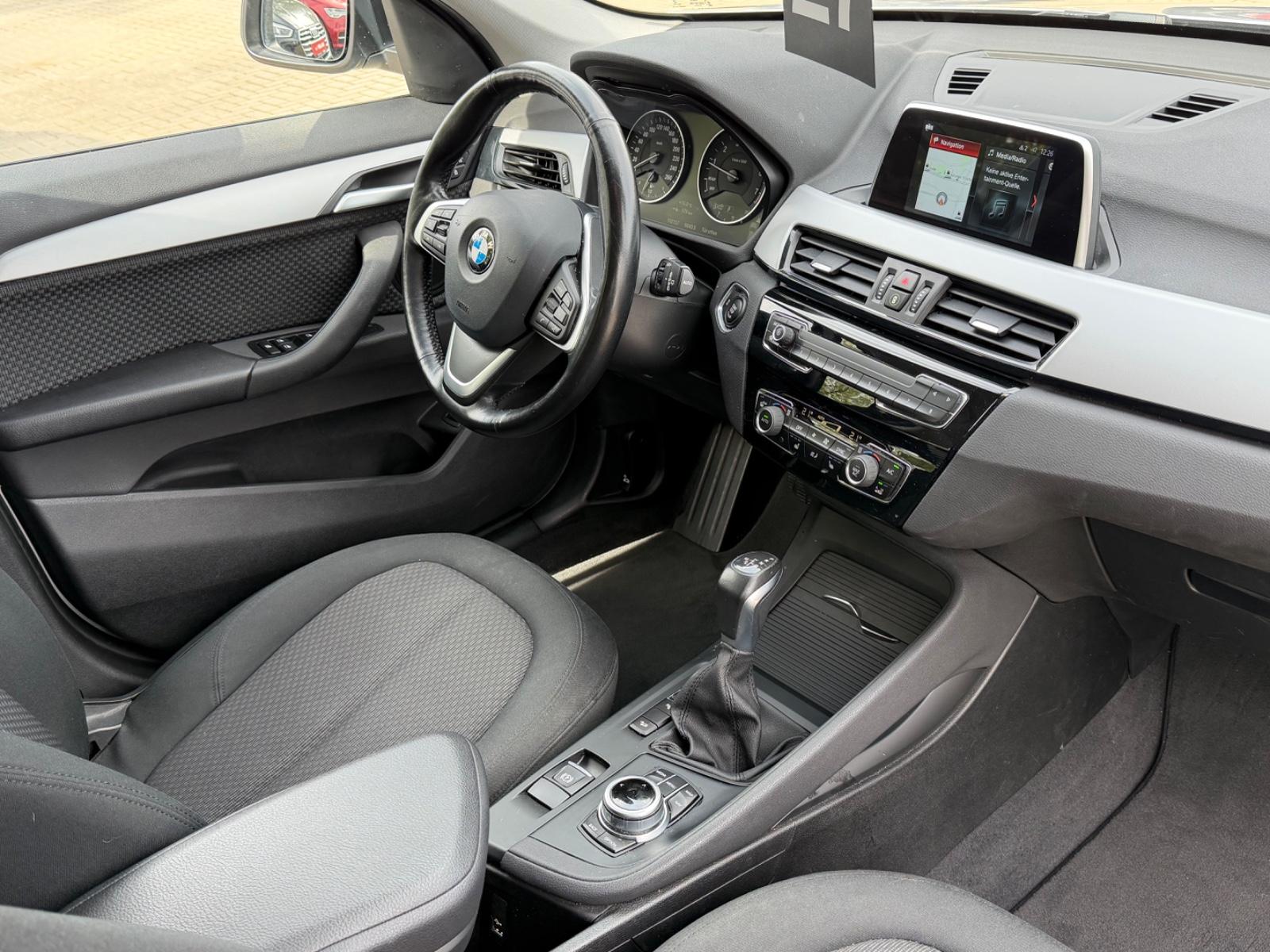 BMW X1 xDrive 20i Advantage LED*NAVI*MEMORY*STOP&GO