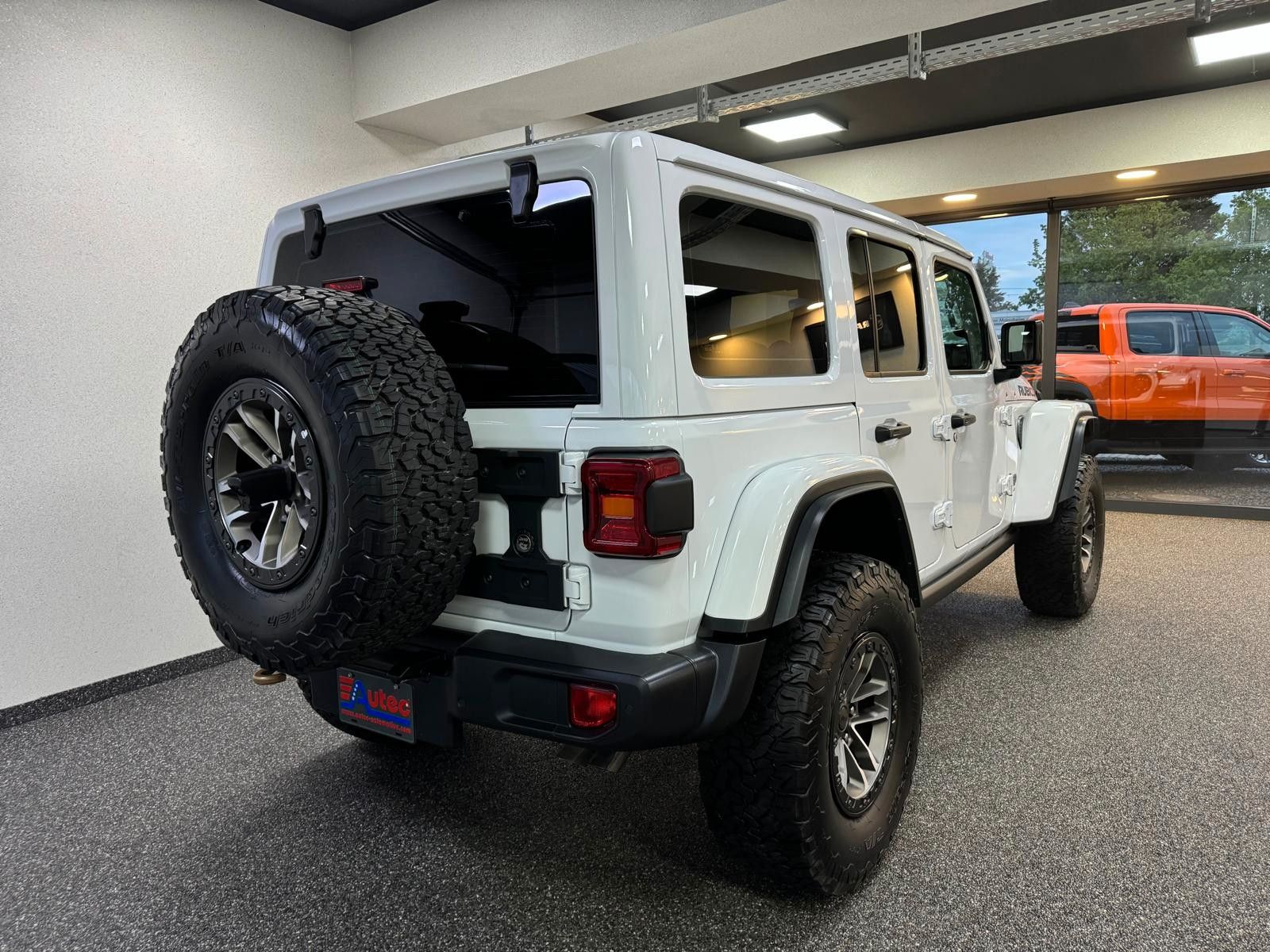 Fahrzeugabbildung Jeep VORFÜHRWAGEN RUBICON 392-6.4L V8-35"-STEEL BPR