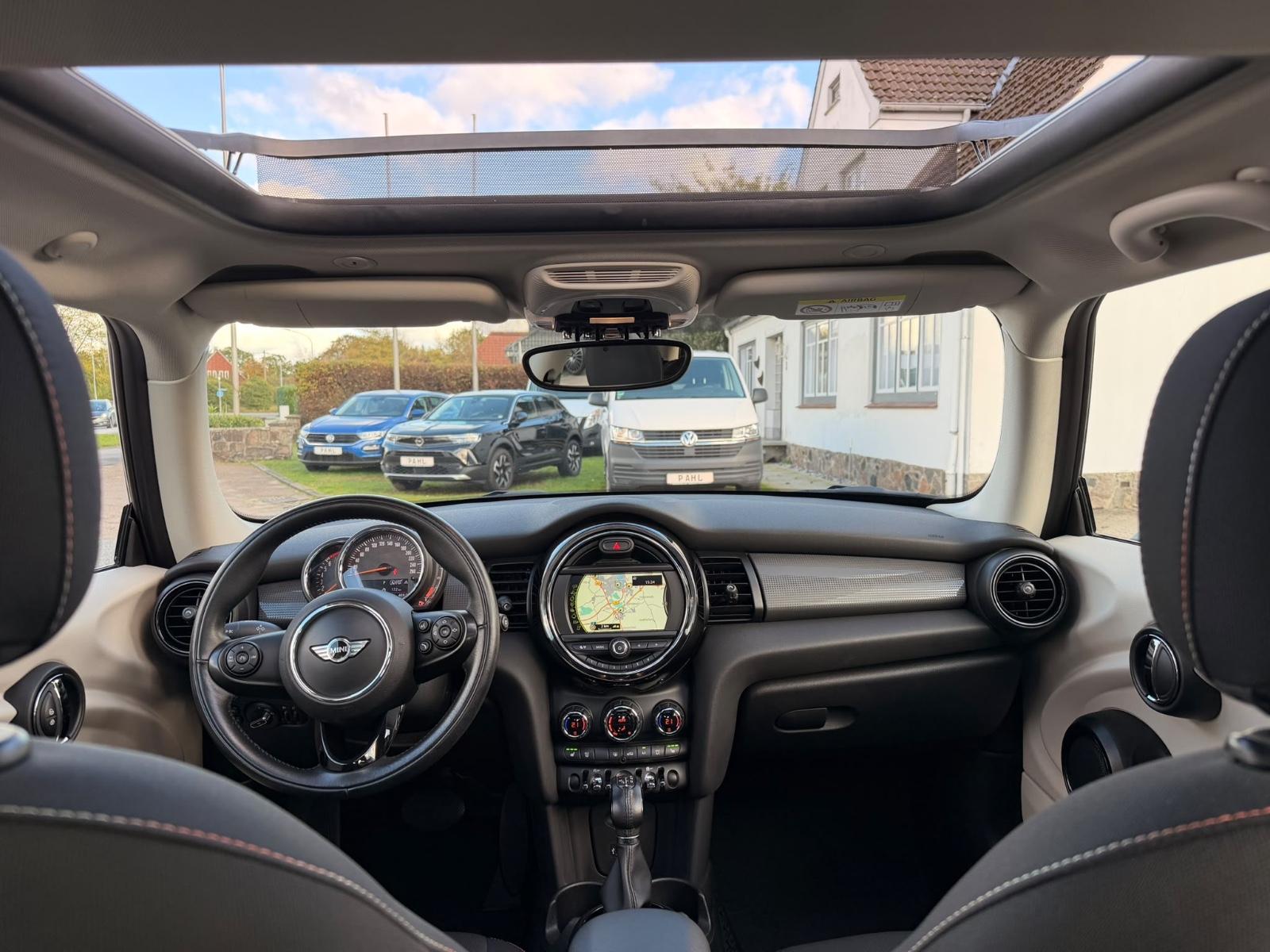 MINI Cooper 1.5 Aut. PANORAMADACH NAVI PDC