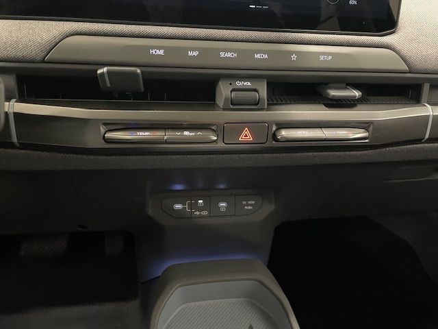 Fahrzeugabbildung Kia EV3 150 kW Earth TotWink LED Kamera SHZ