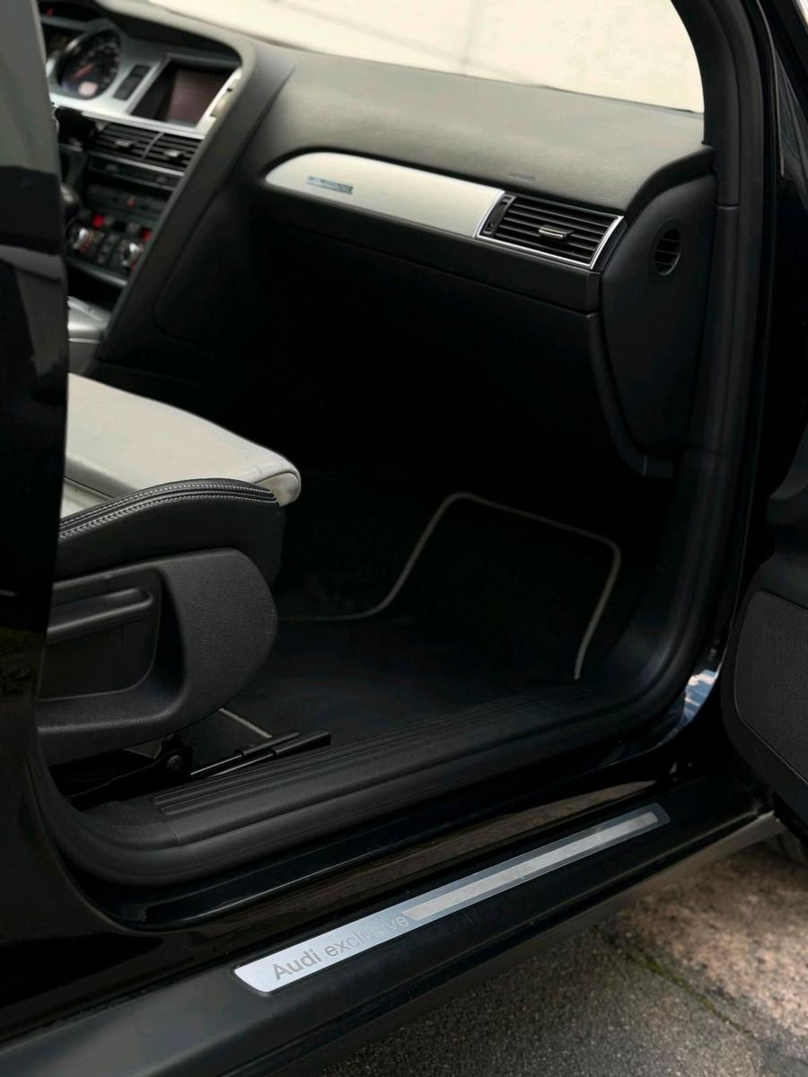 Audi Quattro 2011 — photo 11