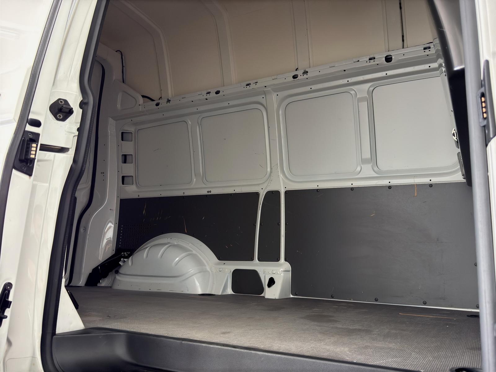 Volkswagen T6 Transporter Hochdach lang*1-HAND*KLIMA*AHK*PD