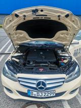 Mercedes-Benz E 220 9G AVANTGARDE BlueTEC Autom.  - : Taxi, Privatanbieter