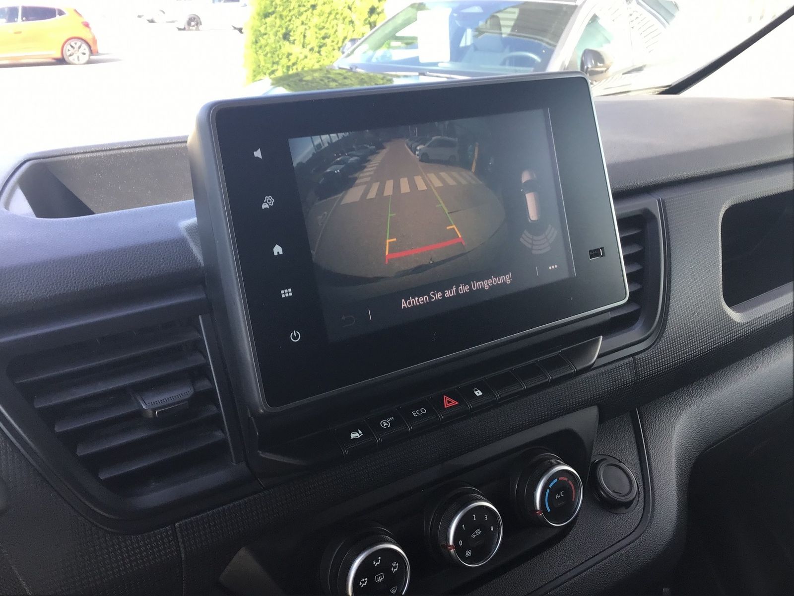 Fahrzeugabbildung Renault Trafic L1H1 3,0t KOMFORT/STANDHZG/KLIMA/EPH/