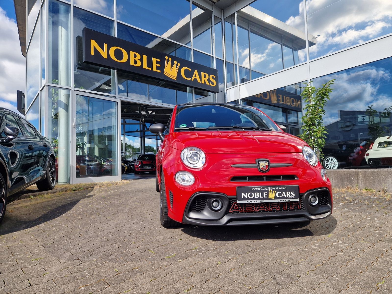 Fahrzeugabbildung Abarth 695C Beats Soundsystem NAVI ALU