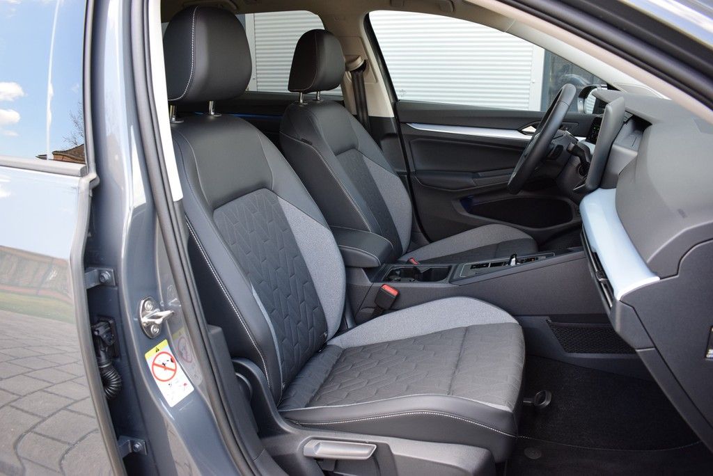 Volkswagen Golf VIII Variant TDI 2.0 DSG Goal LED AHK ACC foto 5