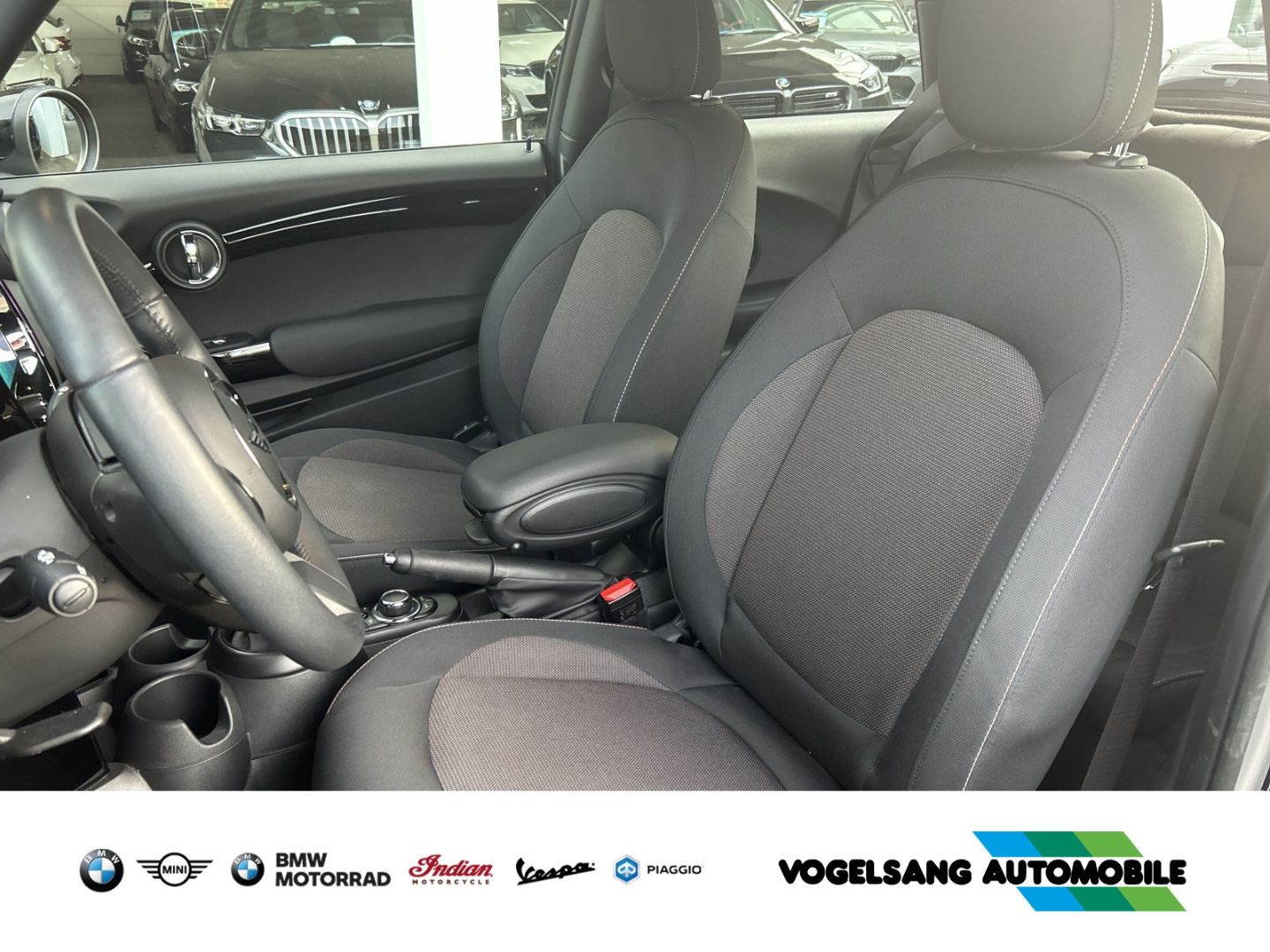 Fahrzeugabbildung MINI Cooper Classic Trim,Tempomat,L&MFelgen,LEDSchein