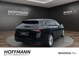 Skoda Superb Combi 2.0TDI DSG Selection Navi+Leder+AHK - Skoda Superb: Schwarz