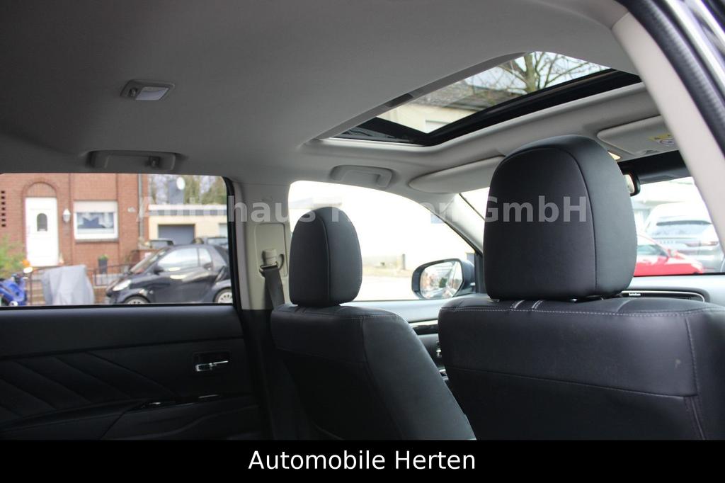 Mitsubishi Plug-in Hybrid Outlander