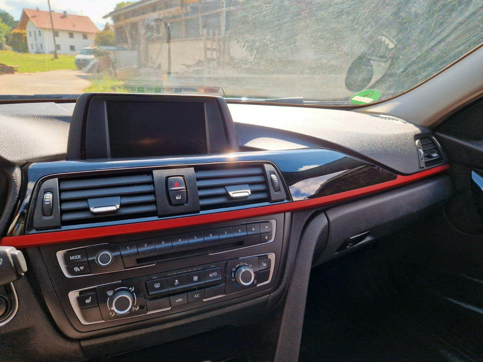 BMW 320 2012 — photo 6