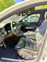 Volvo V60 D3 R Design AHK StdHzg GARANTIE  - Volvo Gebrauchtwagen in Dortmund