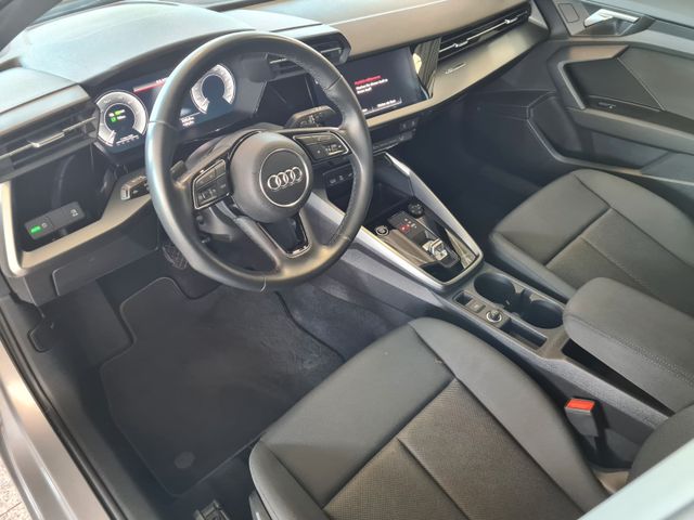 AUDI A3 Sportback 40 TFSI e basis