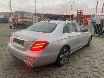 Mercedes E 200 - 6