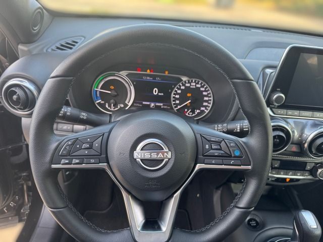 Fahrzeugabbildung Nissan JUKE 1.6 HYBRID 143 PS 4AMT N-CONNECTA NC Tech W