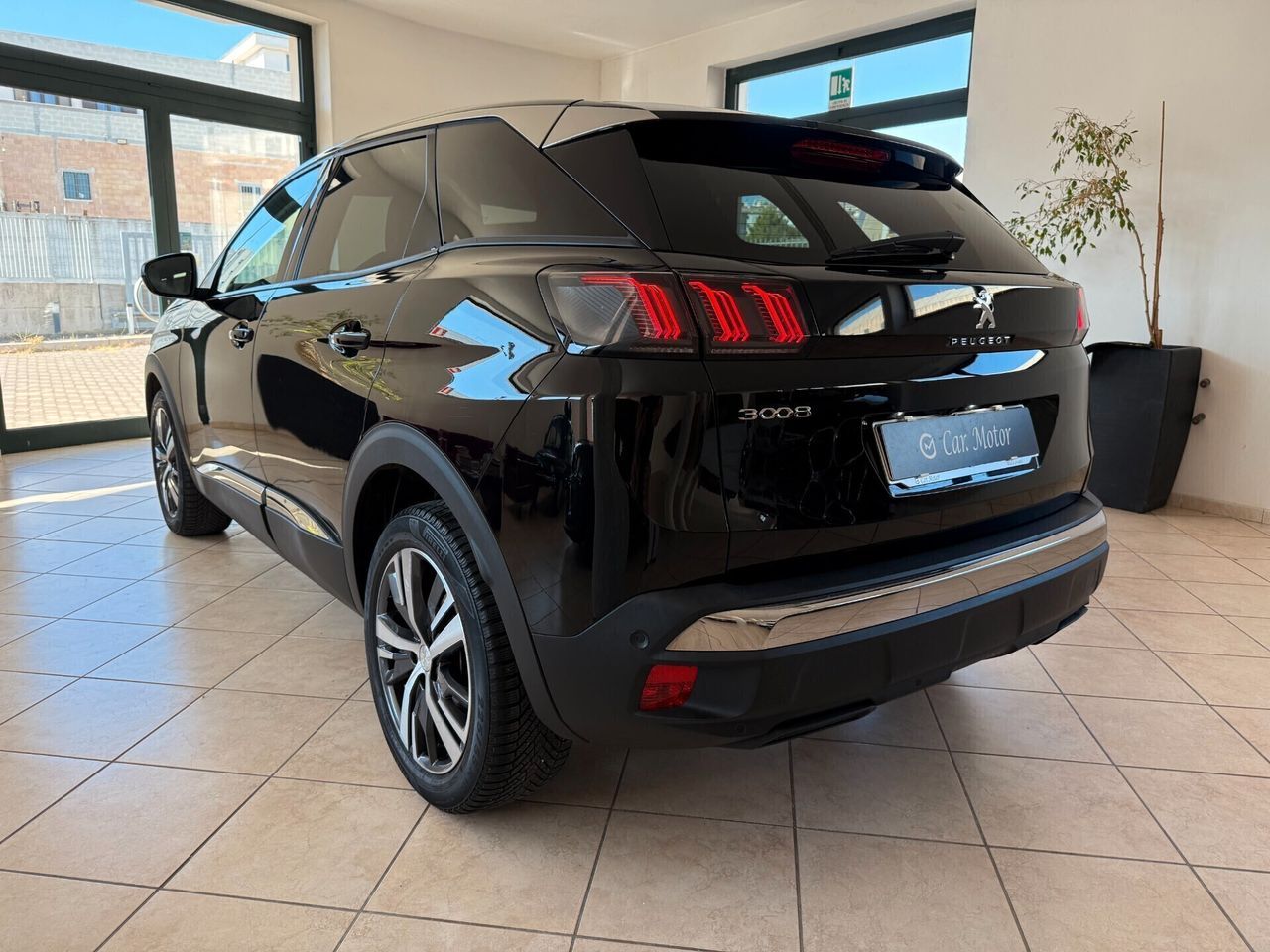 Peugeot 3008 BlueHDi 130 S&S EAT8 Allure Pelle R imagem 3