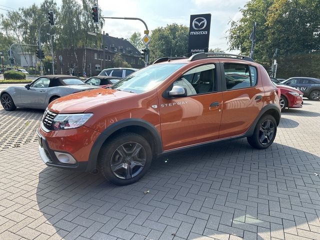 Dacia Sandero Stepway Celebration