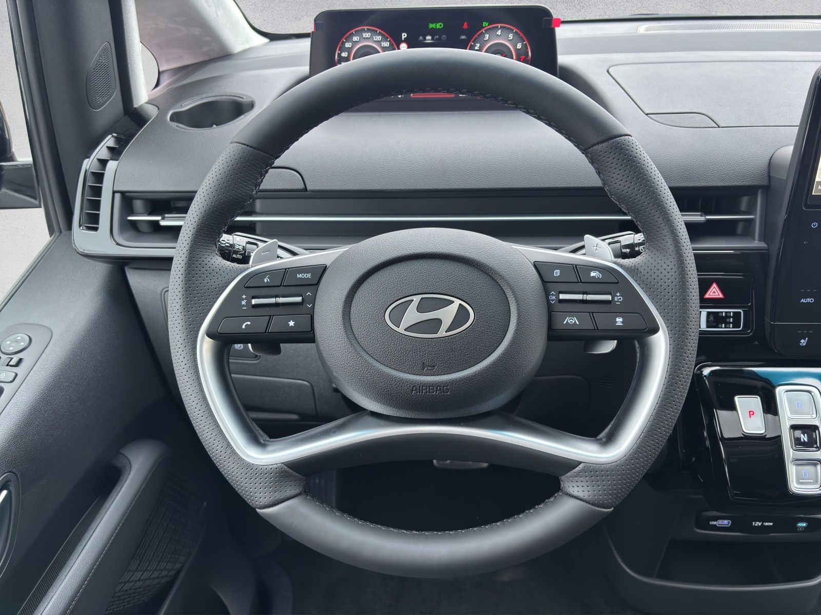 Hyundai Staria – Bild 8