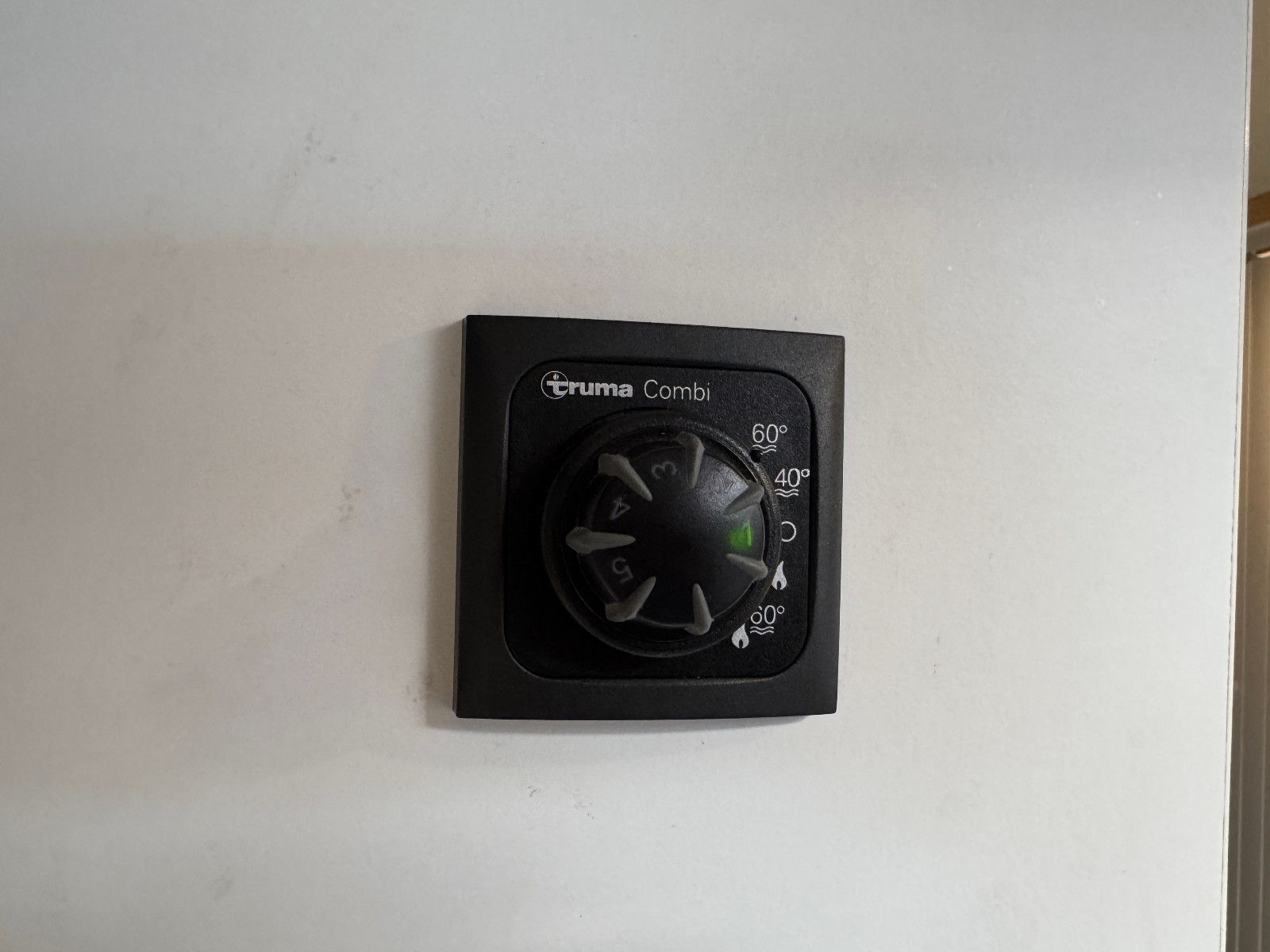 Fahrzeugabbildung Sunlight Cliff 640 FIAT EINZELLBETTEN TV KAMERA 18 ZOLL