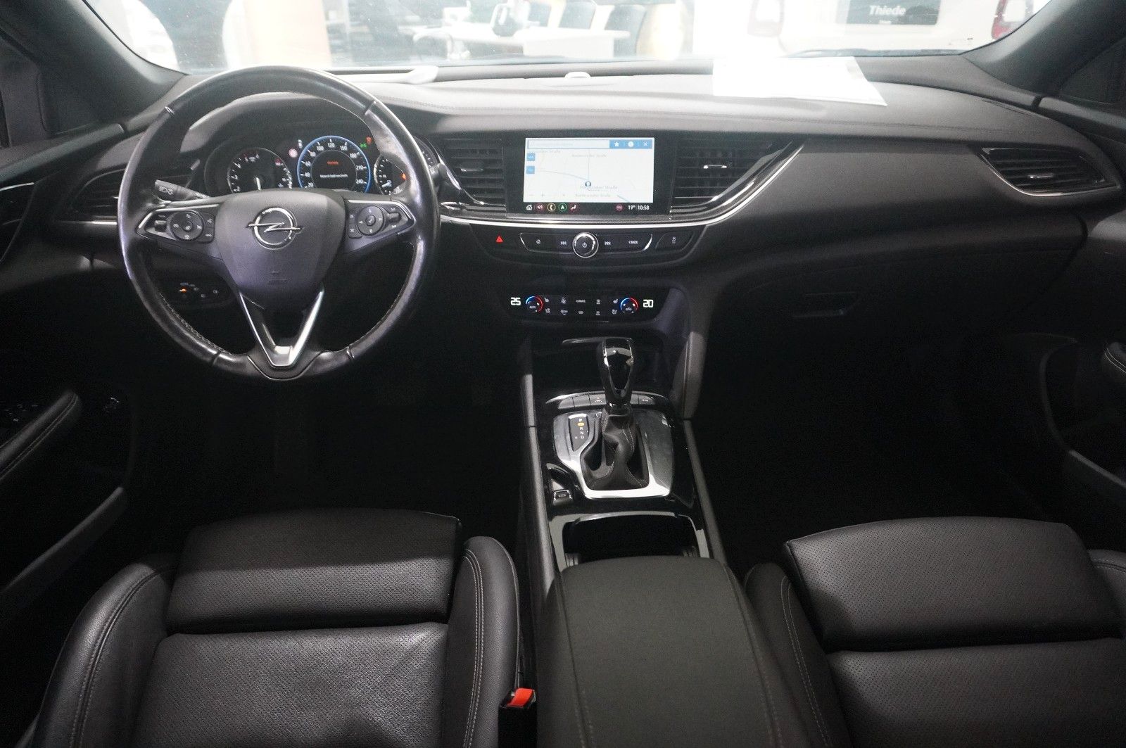 Fahrzeugabbildung Opel Insignia B ST 2.0D BUSINESS NAVI/LED/KAMERA/AHK