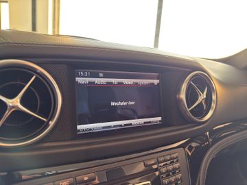 Mercedes-Benz SL 400 2LOOK Edition AMG|Massage|Panorama|Logic7
