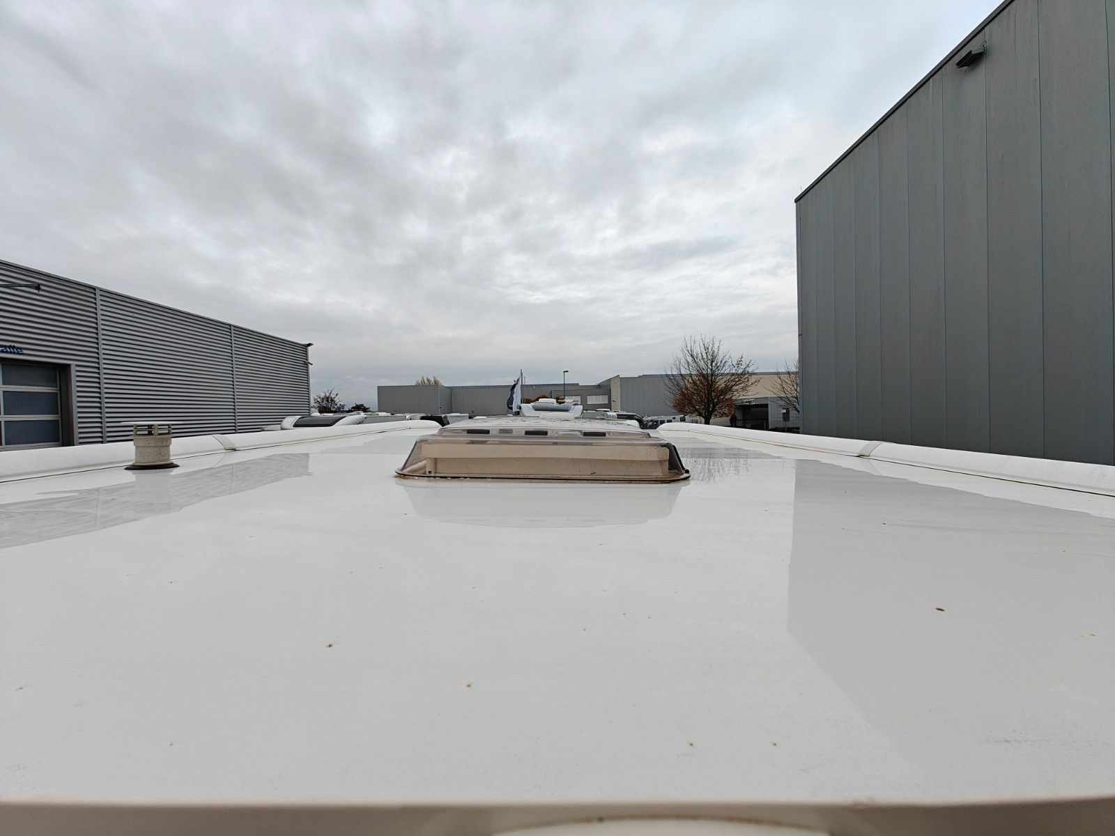 Fahrzeugabbildung Hobby Excellent 540 UFe - Fahrradträger, TV, 1.750kg -