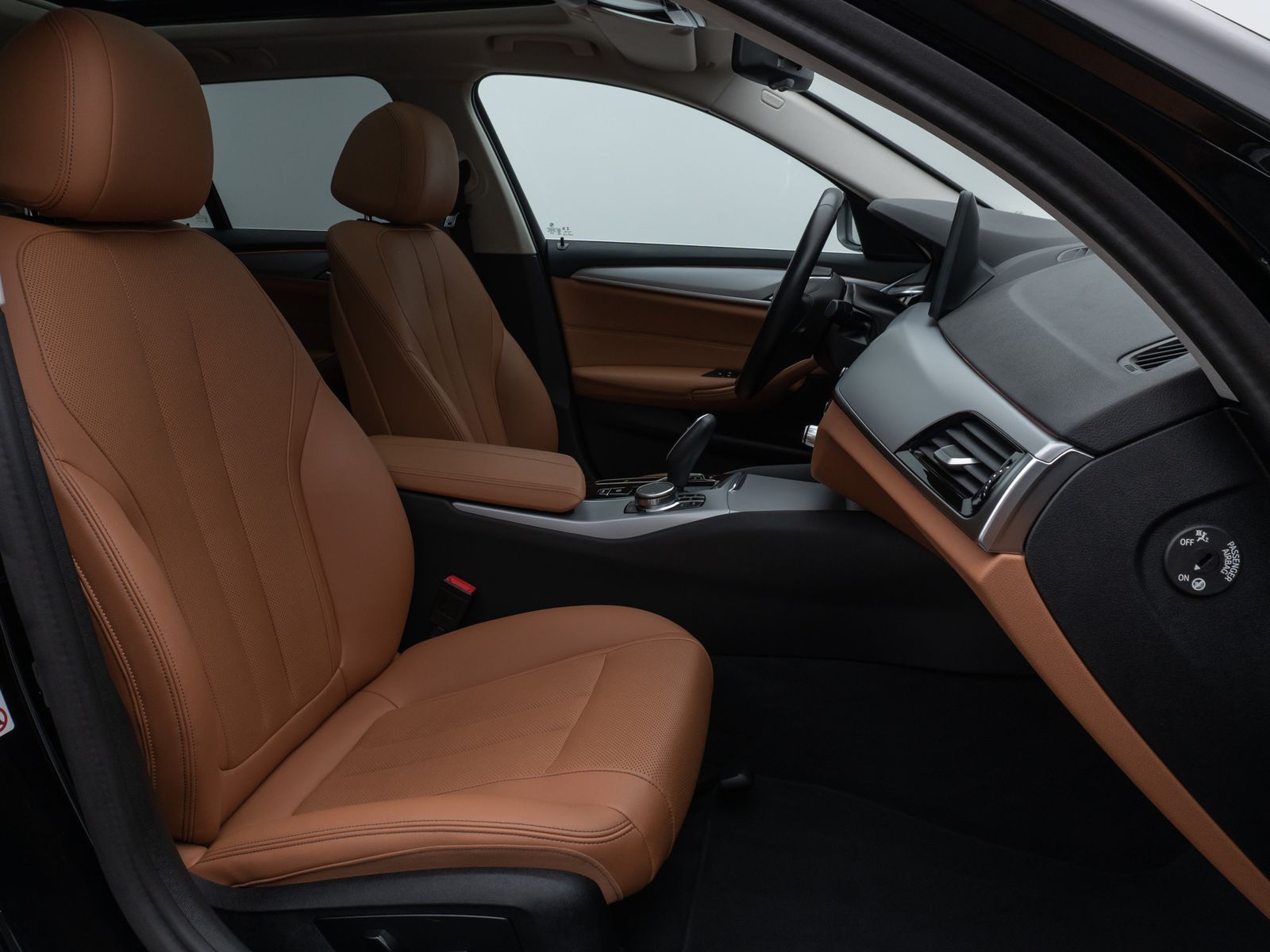 Fahrzeugabbildung BMW 530d  xD Panorama Kamera DAB HiFi AHK Alarm ACC