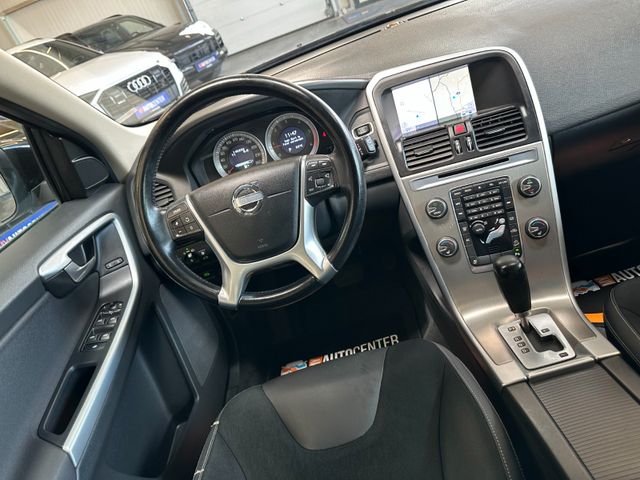 Volvo XC60 Momentum AWD *Xenon*Leder*