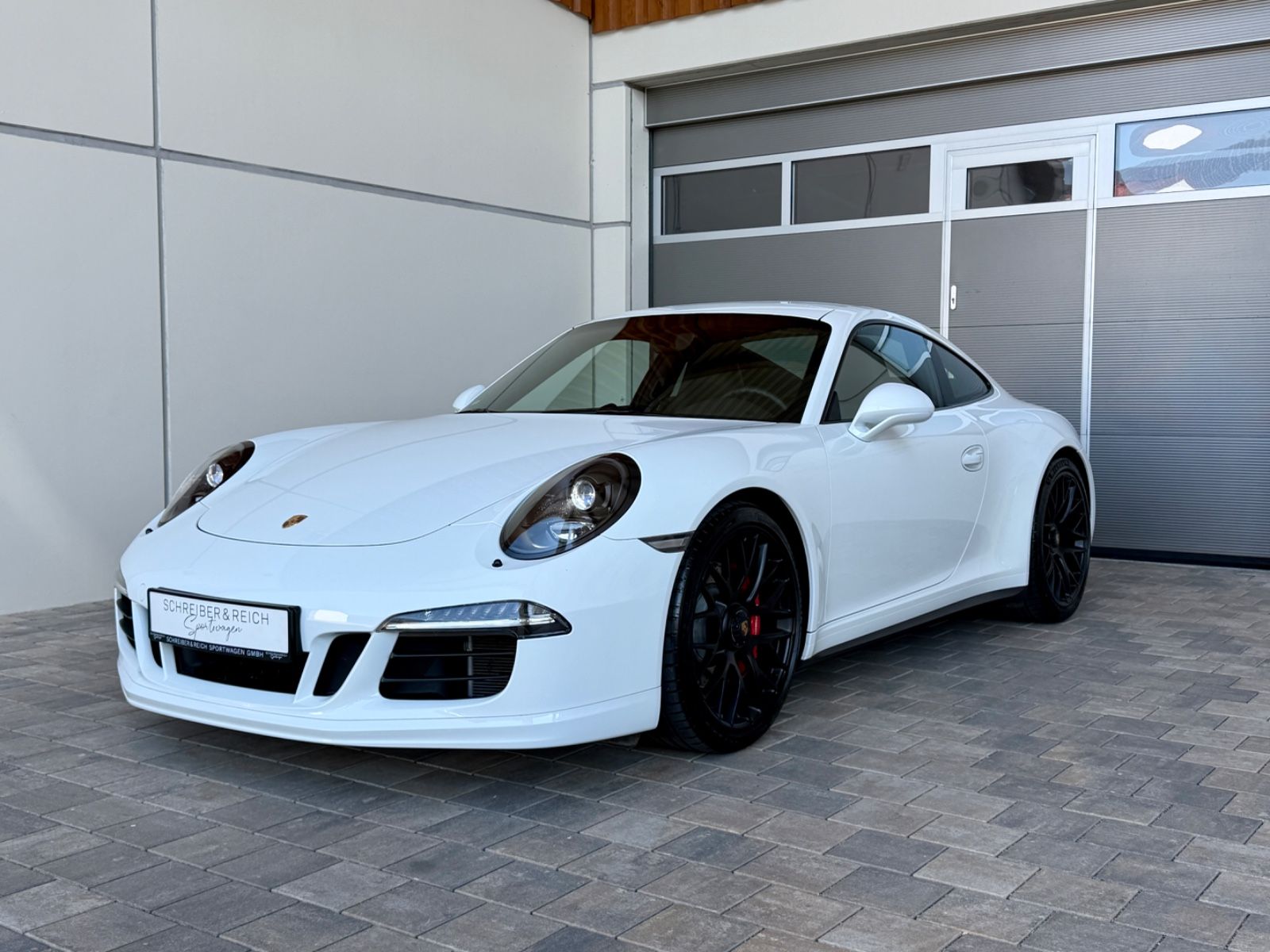 PORSCHE 991 Carrera GTS Coupé