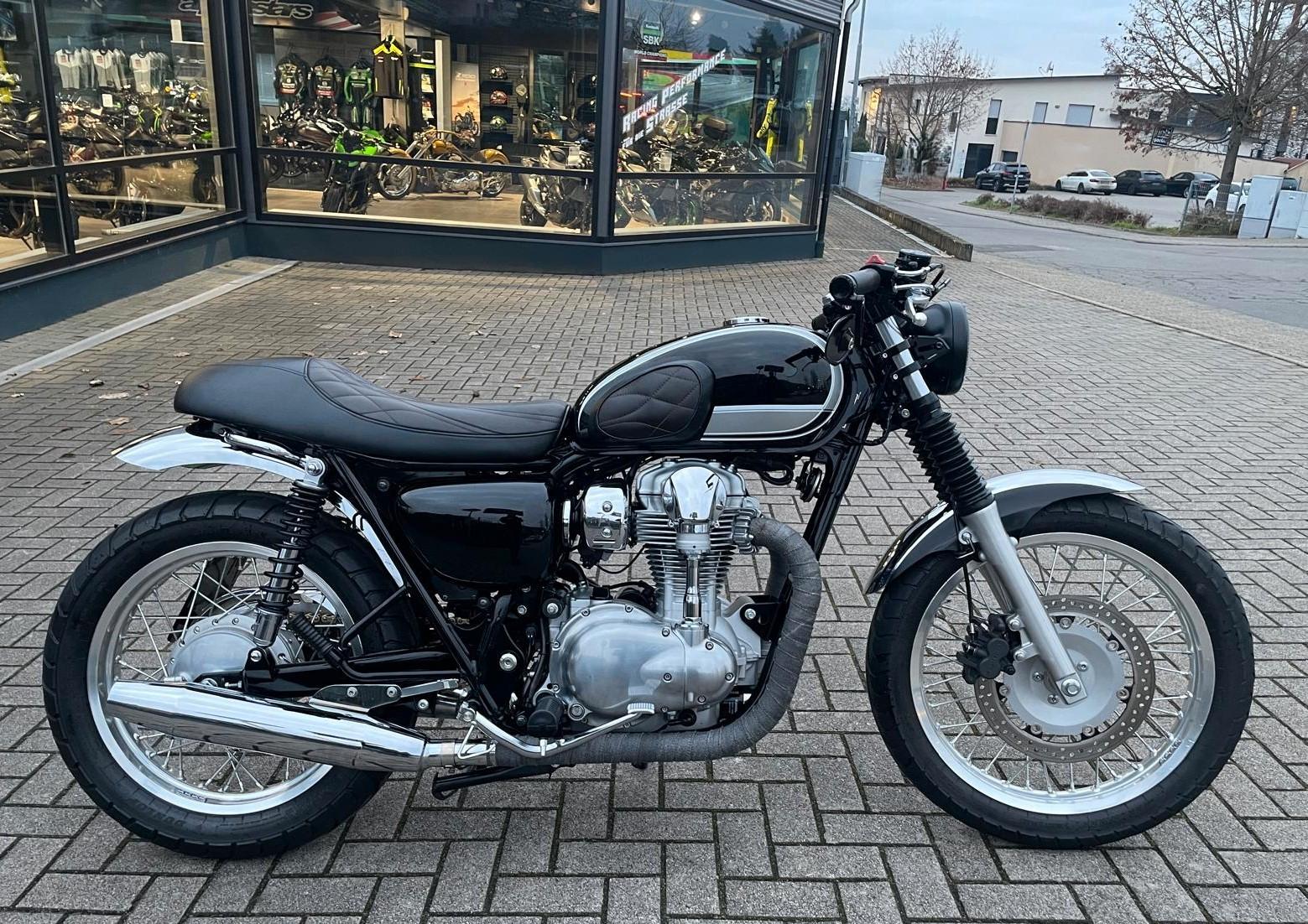 Kawasaki W 800/wunderschöner Umbau/Remus usw.