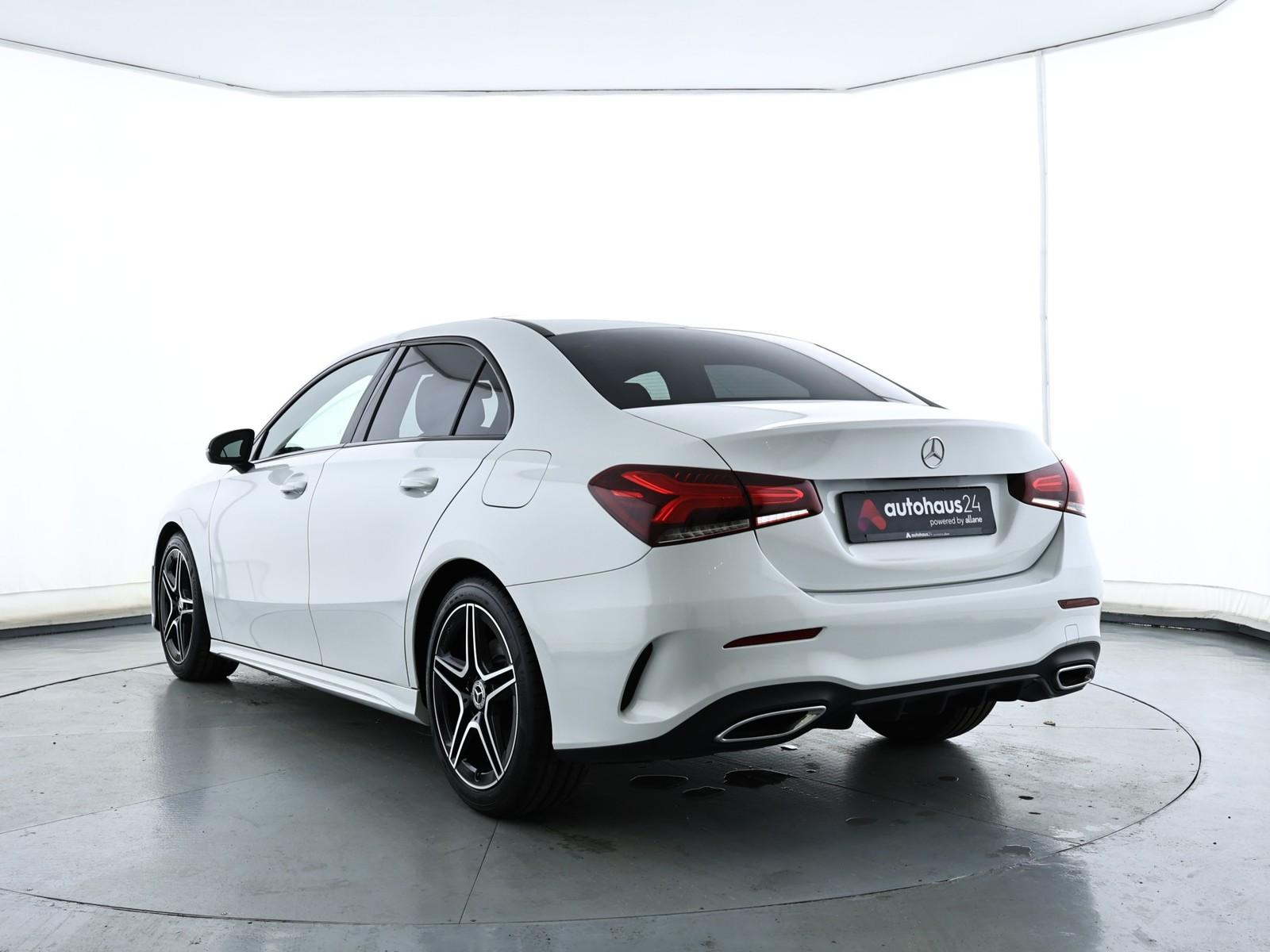 Mercedes-Benz A-Class Lim. AMG Line Pano LED Kamera Navi, миниатюра 4