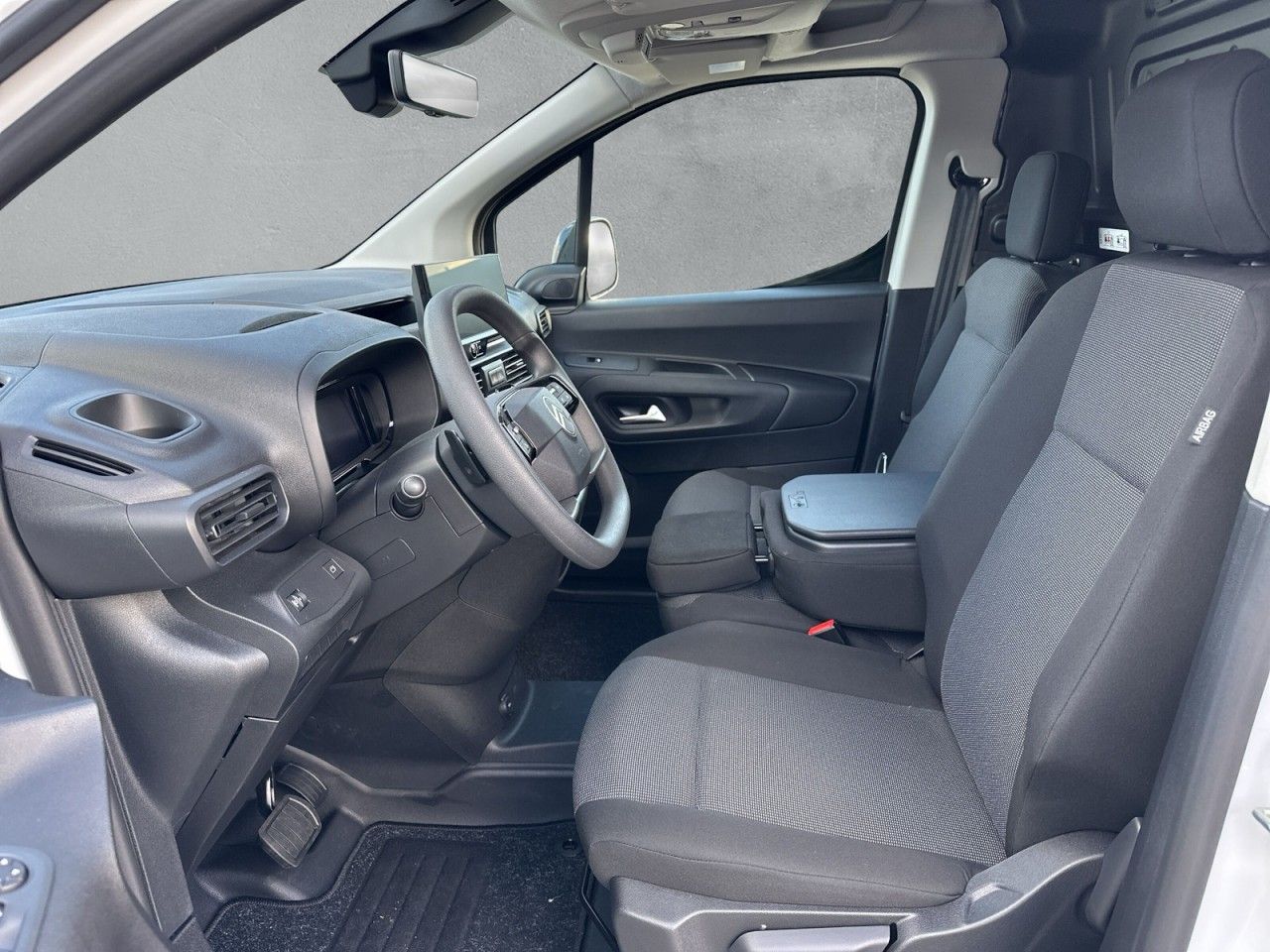 Fahrzeugabbildung Citroën ë-Berlingo L1+ 100 kW