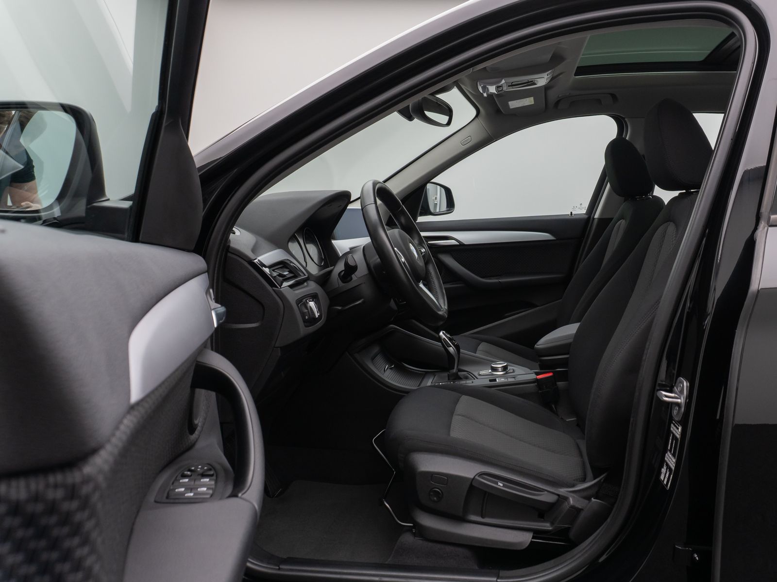 Fahrzeugabbildung BMW X1 sD20i Panorama Navi Lordos DAB HiFi Parkassis