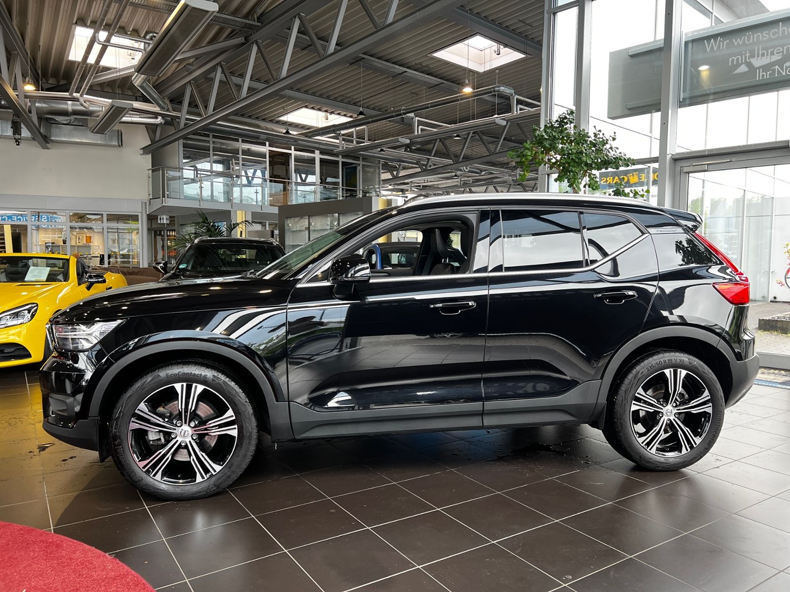 Fahrzeugabbildung Volvo XC40 Inscription LEDER NAVI PANO AHK 360°